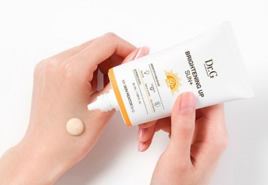 2 x Dr.G Brightening Up Sun Plus 35ml SPF50+ PA+++ from Korea by Dr.G
