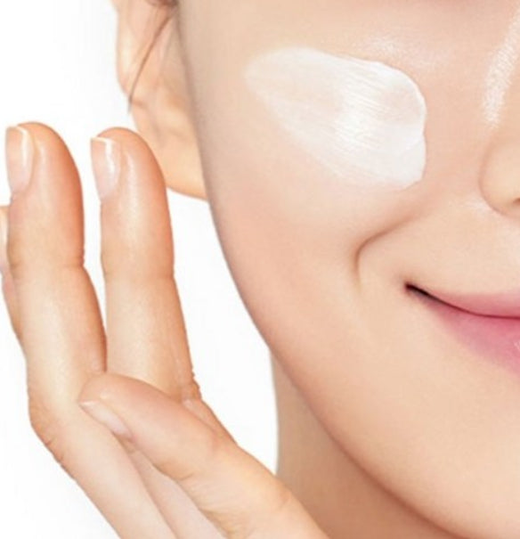 Mamonde Flora Glow Rose Smoothing Cream 50ml from Korea by Mamonde