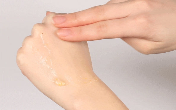 VT COSMETICS Vita-Light Reedle Shot 300 50ml – K‑Beauty Brightening Booster from Korea