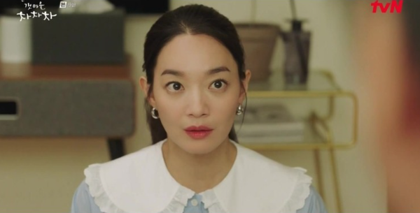 roaju Glossy Hoop Earring_Celebrity Accessory #Shin mina in K-Drama 'Hometown Cha-Cha-Cha' from Korea_H1 by roaju