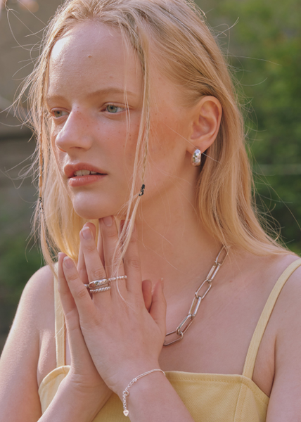 roaju Glossy Hoop Earring_Celebrity Accessory #Shin mina in K-Drama 'Hometown Cha-Cha-Cha' from Korea_H1 by roaju