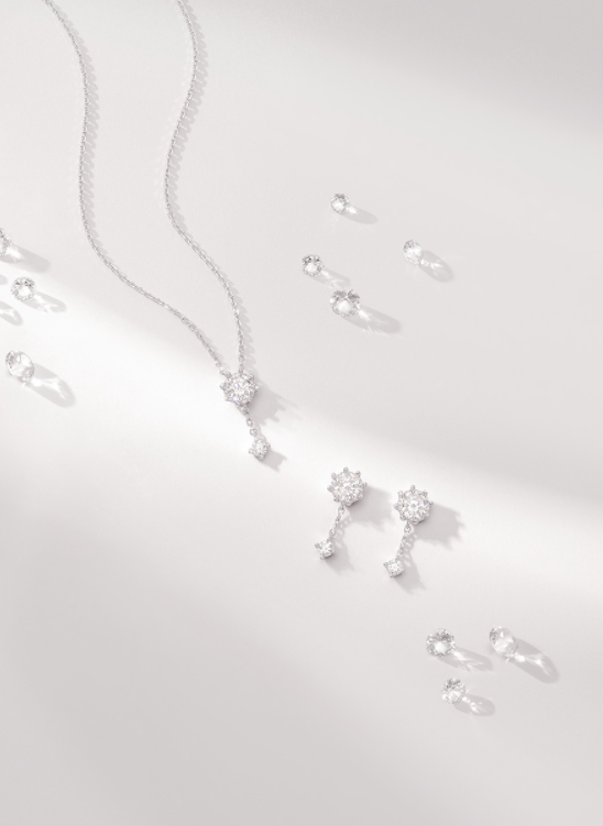 J.ESTINA Whitemond Earring #Celebrity Accessory #IU from Korea _H1 by J.ESTINA