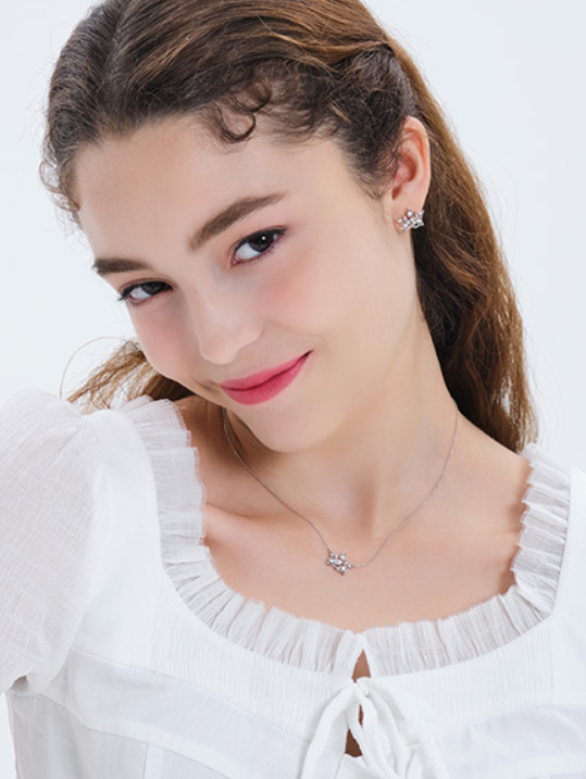 J.ESTINA Bellissima Tiara Earring(White) #Celebrity Accessory #IU from Korea _H1 by J.ESTINA