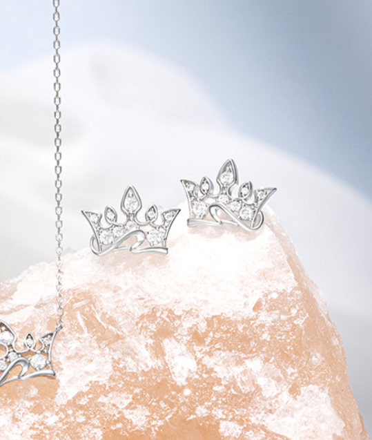 J.ESTINA Bellissima Tiara Earring(White) #Celebrity Accessory #IU from Korea _H1 by J.ESTINA