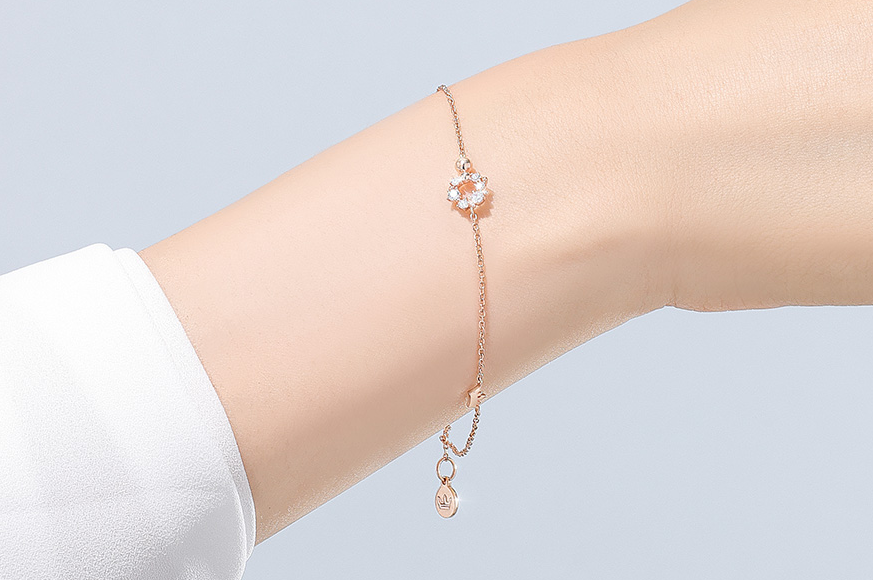 J.ESTINA Basic Tiara Bracelet #Celebrity Accessory #IU from Korea _H1 by J.ESTINA