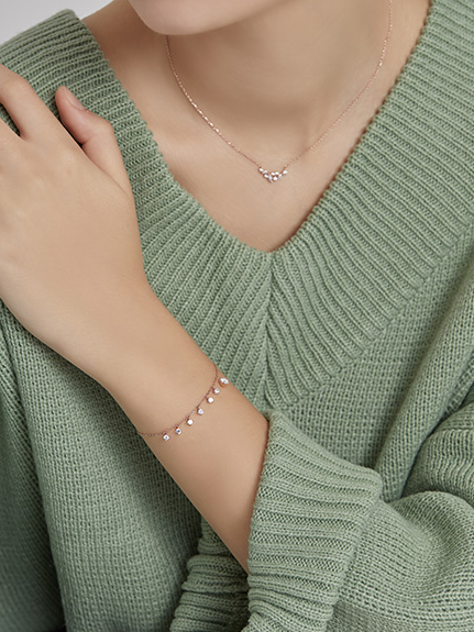 J.ESTINA Lala J Bracelet #Celebrity Accessory #IU from Korea _H1 by J.ESTINA