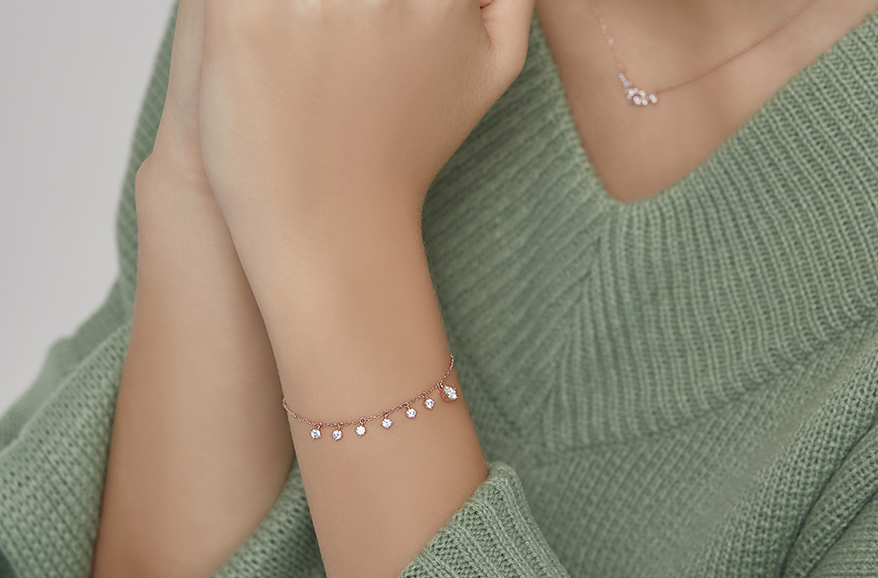 J.ESTINA Lala J Bracelet #Celebrity Accessory #IU from Korea _H1 by J.ESTINA
