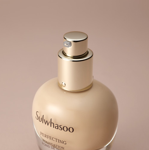Sulwhasoo Perfecting Foundation Glow 35ml 10 Colours from Korea + Samples(2 Items) by Sulwhasoo